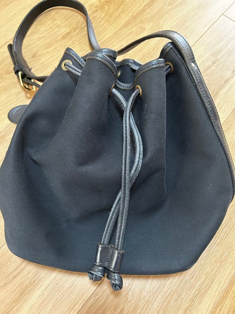 ブレディ　ショルダーバッグ　巾着