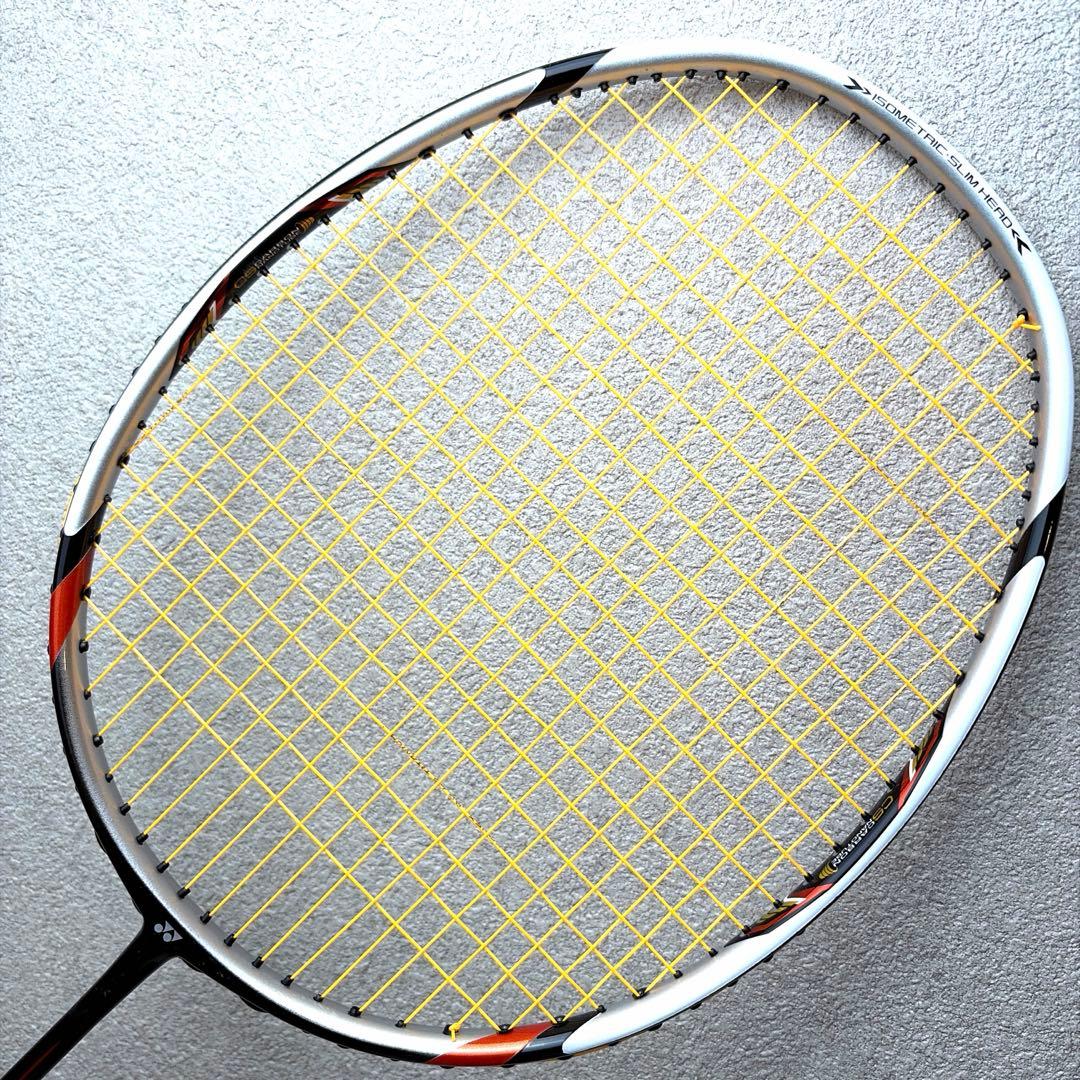 【極美品】YONEX ARCSABER 8 DX 3UG5 廃盤②