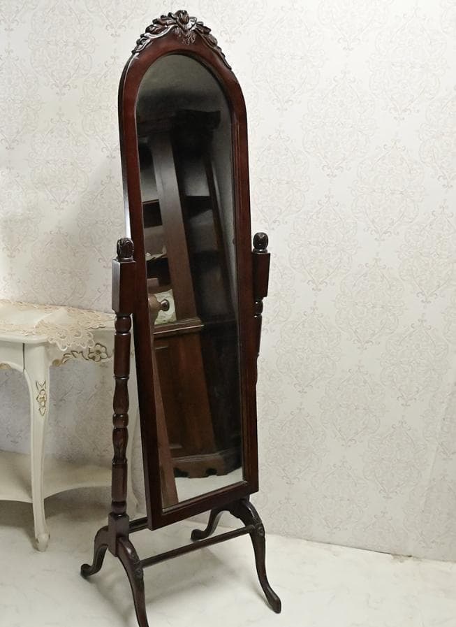 アンティークテイスト ロココ調家具　重厚なマホガニー スタンドミラー