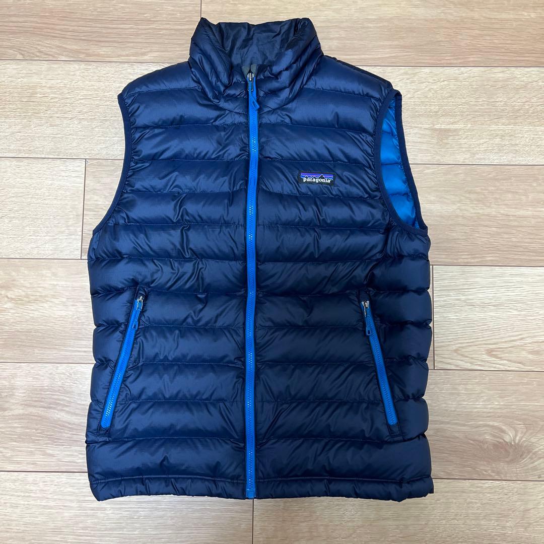 patagonia ネイビー ダウンベスト