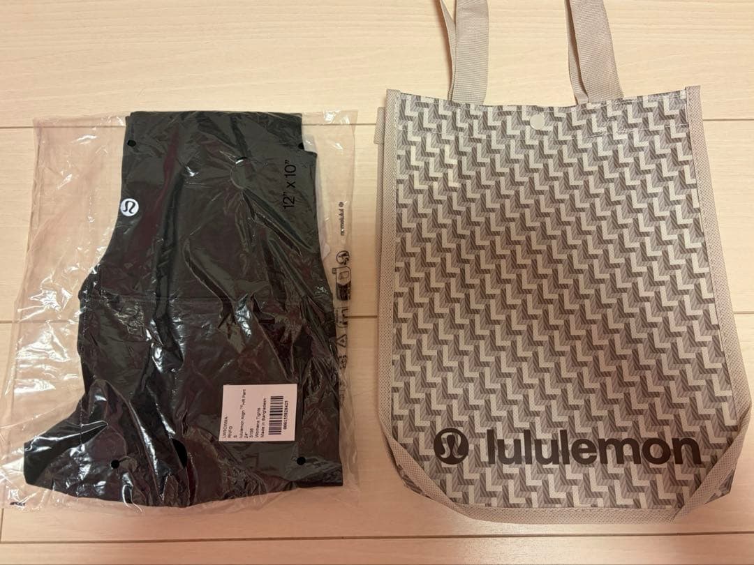 【新品未開封】ルルレモン レギンスS