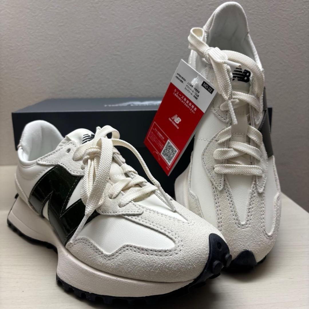 【新品】ニューバランス　WS327JWAB 24.0cm