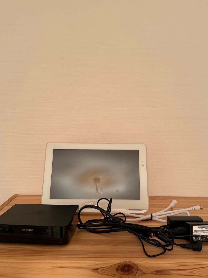 【美品】人気SHARP AQUOS 防水テレビ 2T-C12AP-W