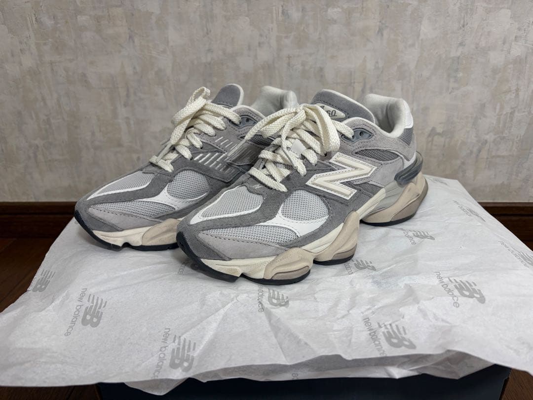 ニューバランス　U9060EEE グレー　22.5㎝