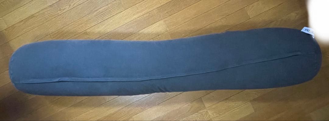 yogibo ヨギボー　クッション　ロール　インテリア