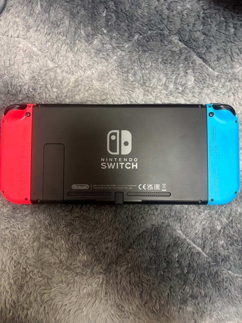 Nintendo Switch 本体 赤と青