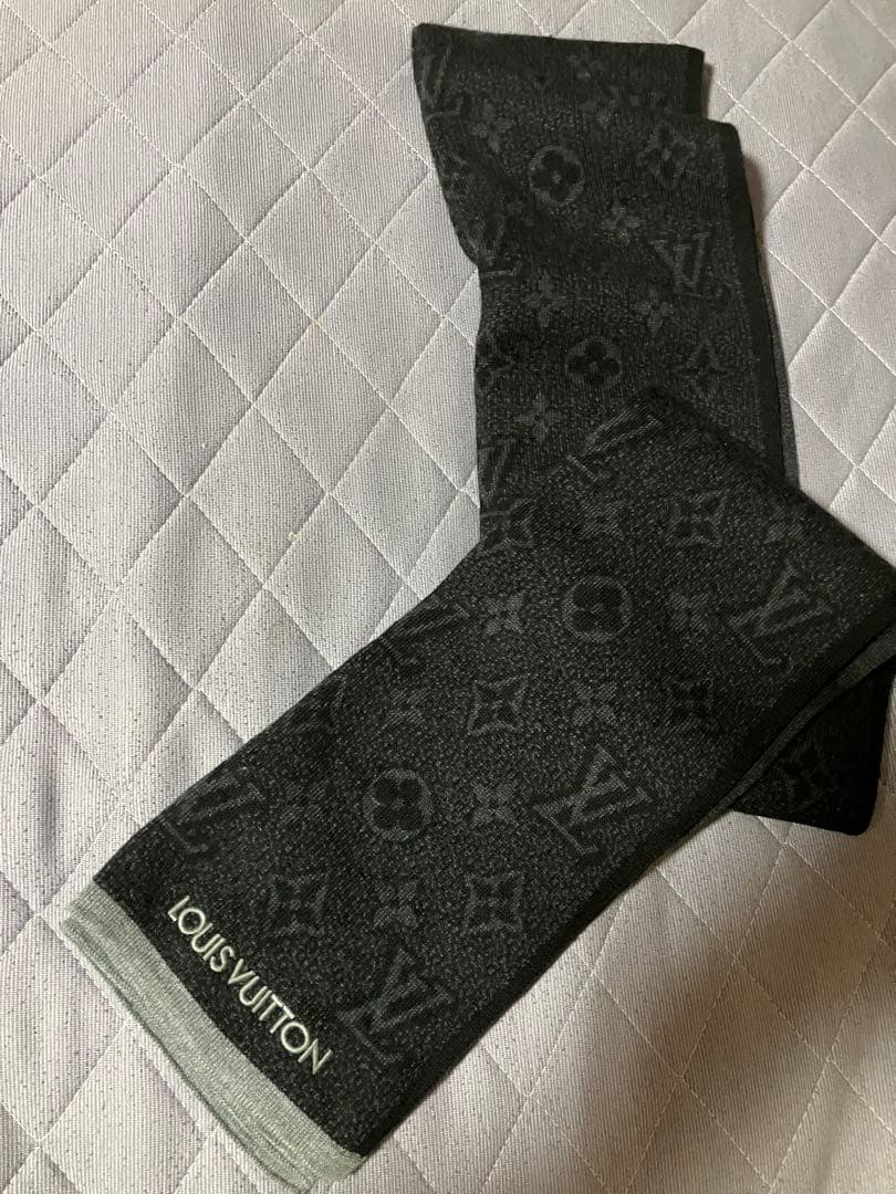 専用(株)三越伊勢丹松坂屋様　LOUIS VUITTON ダークグレー マフラー