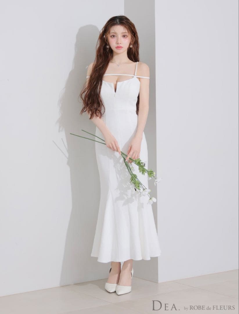 ROBE de FLEURSデコルテラインストレッチキルティングマーメイドドレス