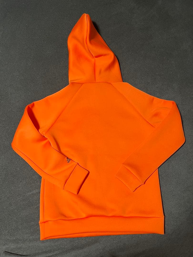 adidas オレンジ色 フード付きセットアップ