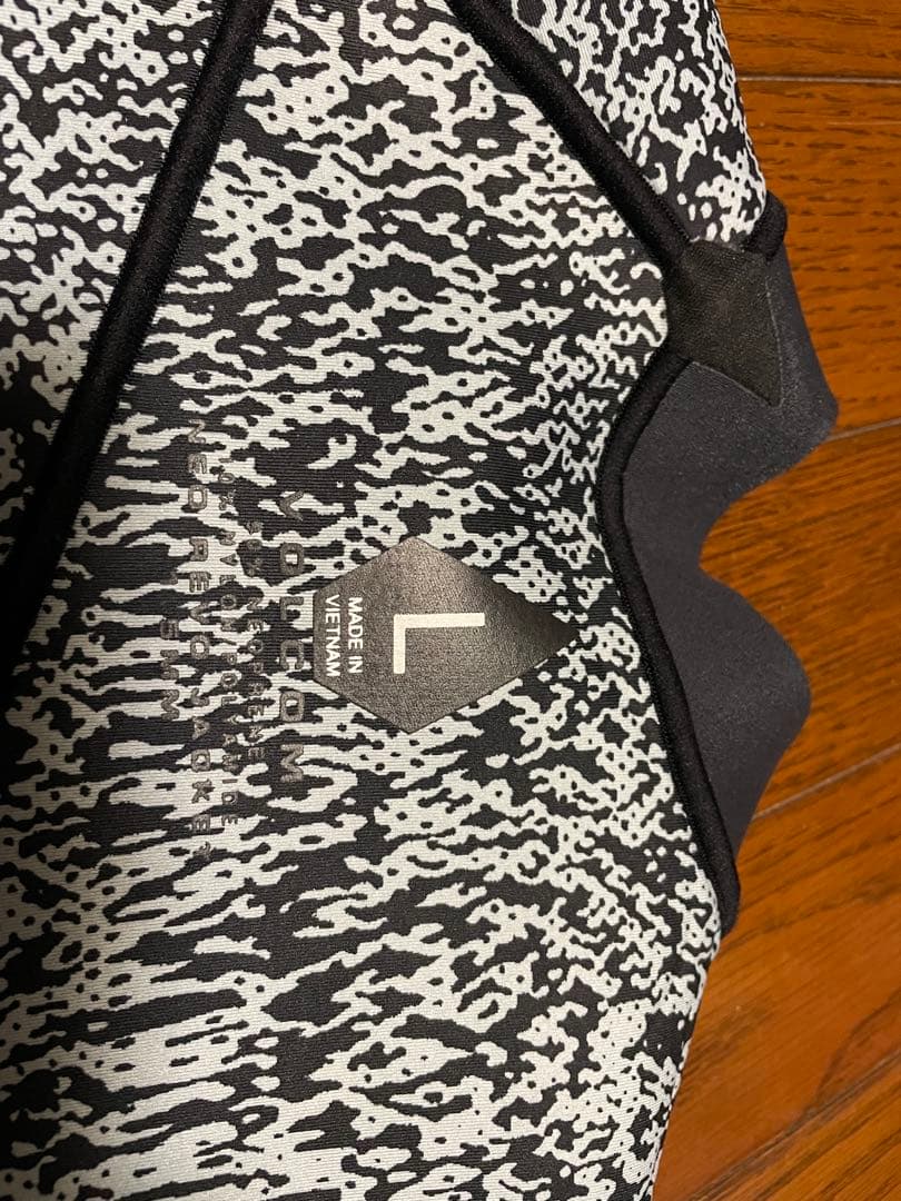 ボルコム　ロングタッパー　Lサイズ　新品未使用　タッパー