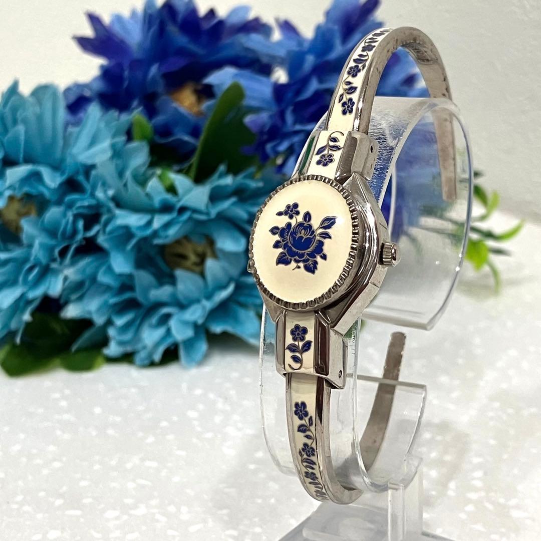 André Mouche ブレスレットウォッチ　花柄クォーツ腕時計　稼働品