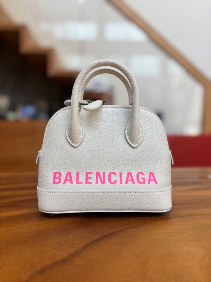 BALENCIAGA ホワイト ミニバッグ