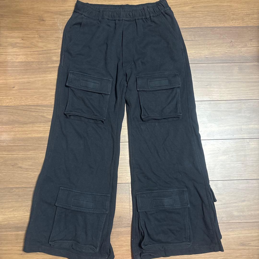 平本蓮 AMNJX スウェットカーゴパンツ