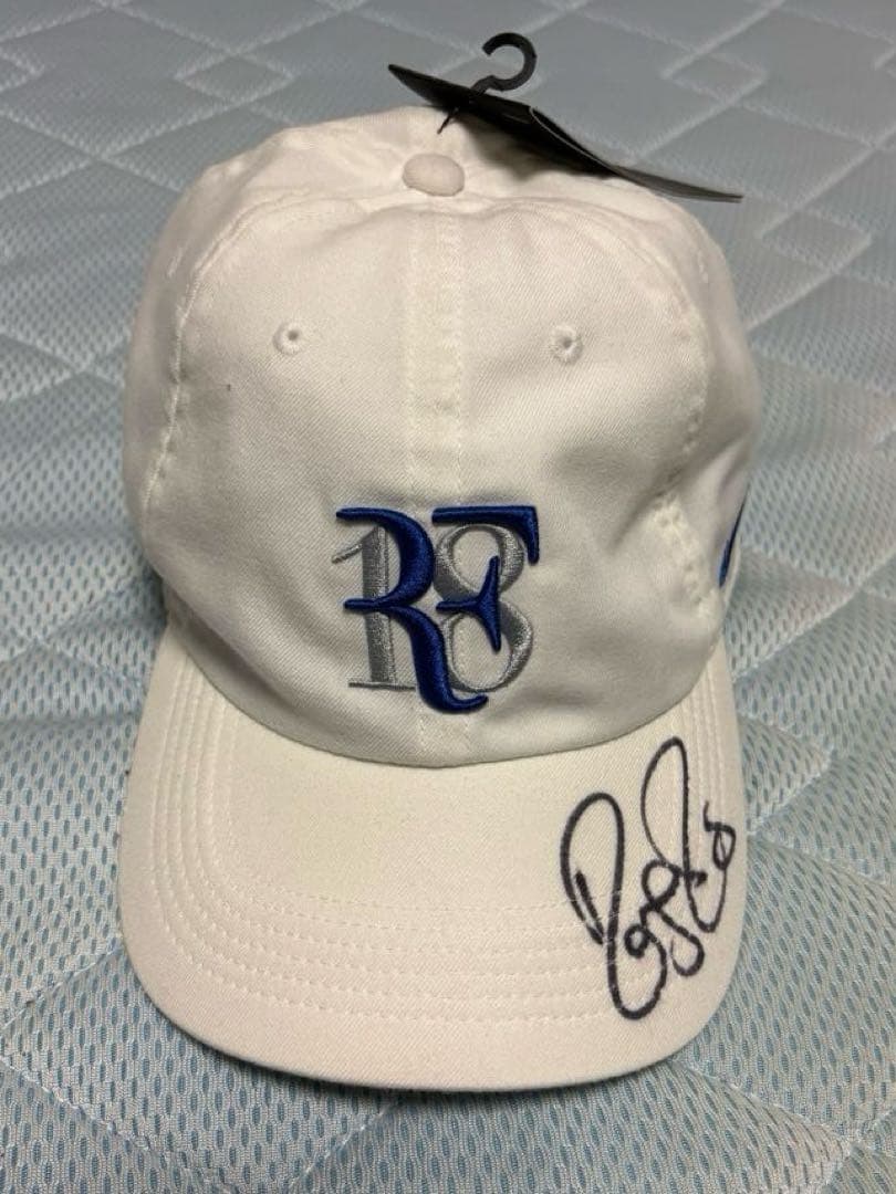 NIKE RF Autograph CAP GS18勝記念 フェデラー直筆サイン