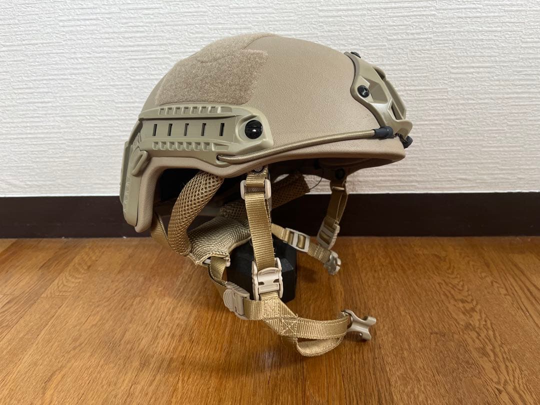 防弾ヘルメット OPS-CORE