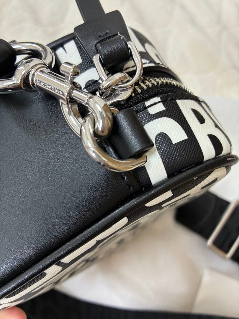 (o ´_○`o)アンパンマン様　美品☆マークジェイコブス　ショルダーバッグ